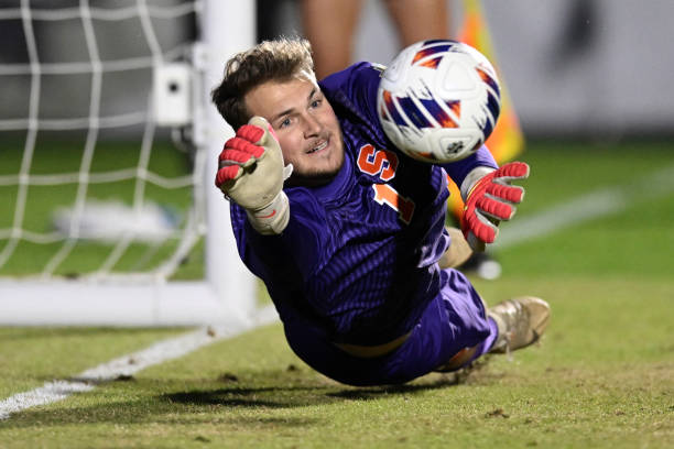 成为决定胜 成为决定胜